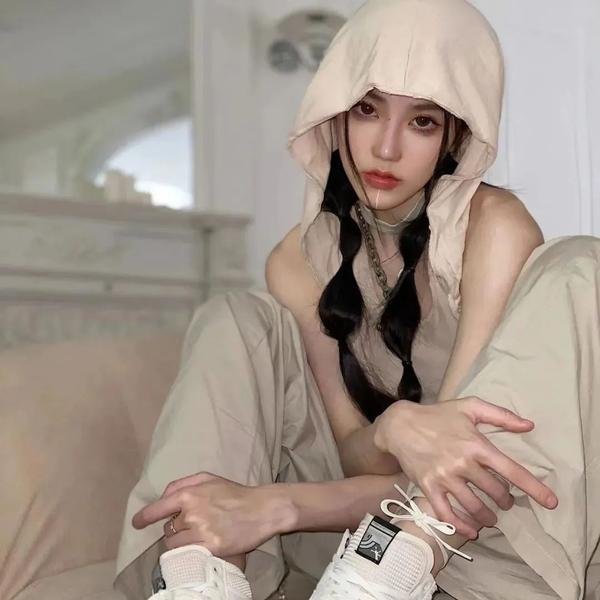 我城；她乡